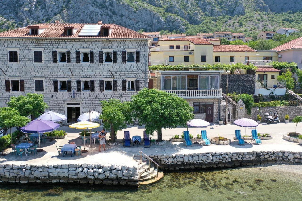 Hotel Pana-Eustahije 253 Kotor Zewnętrze zdjęcie