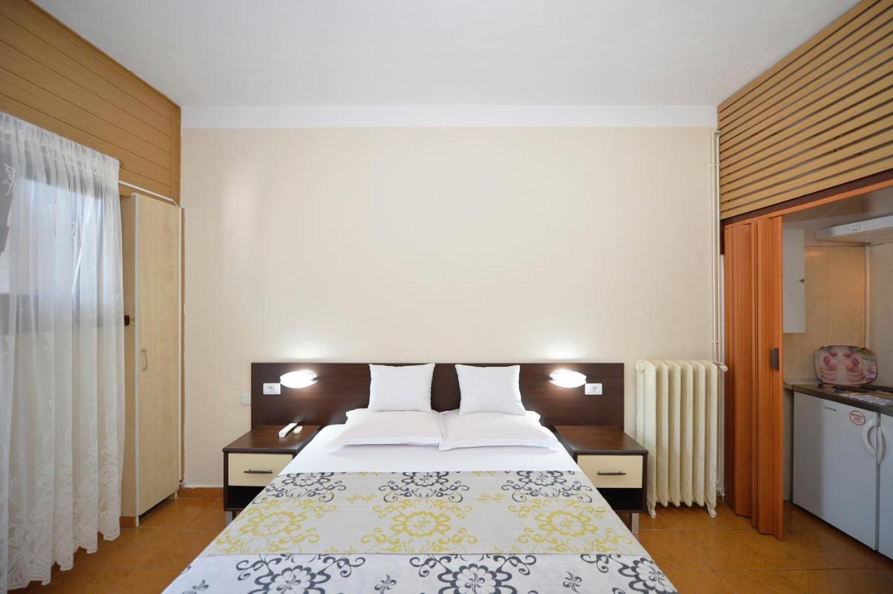 Hotel Pana-Eustahije 253 Kotor Zewnętrze zdjęcie